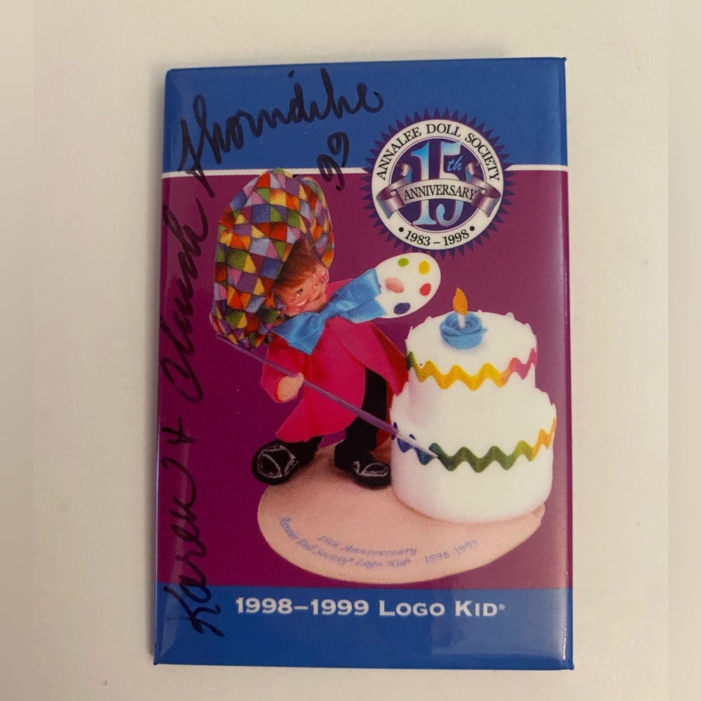 Annalee Doll Society ‘99 signed button